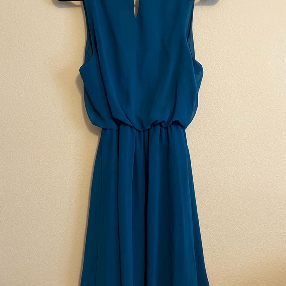 🍀 Lush Dress - Picture 4 of 4